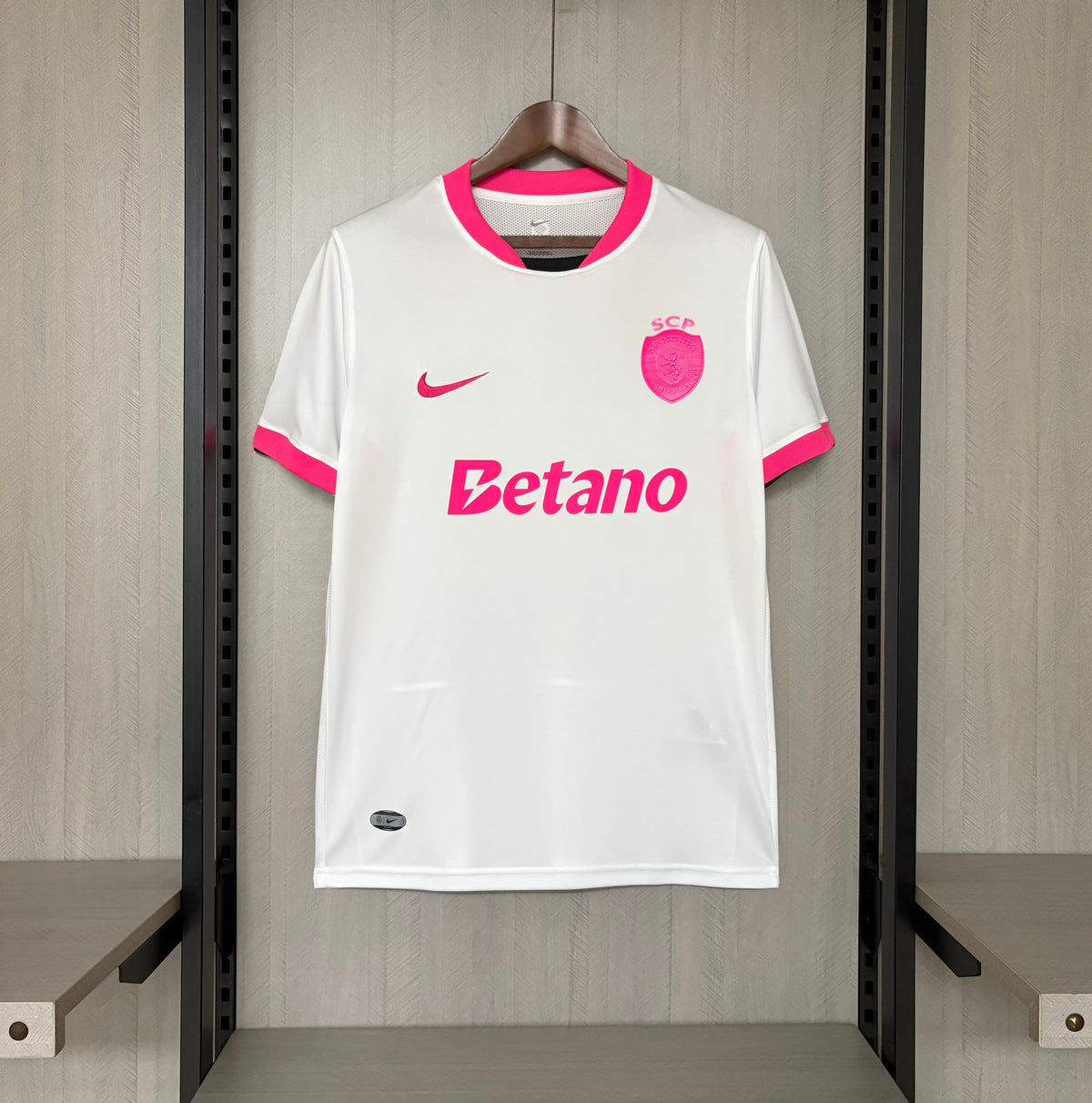CAMISOLA SPORTING CP OUTUBRO ROSA 25/26 - HOMEM